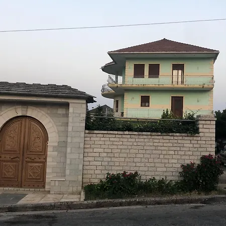 Villa Orhan Lazarat *