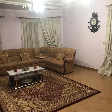 Orhan Lazarat ヴィラ *